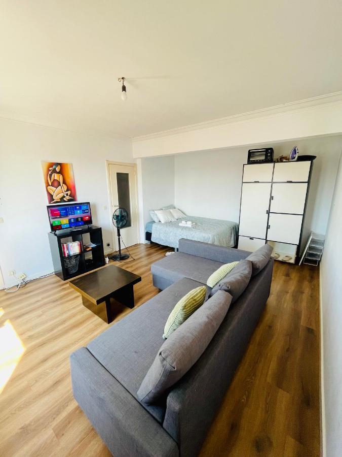 Cozy Studio Near Center Appartement Brussel Buitenkant foto